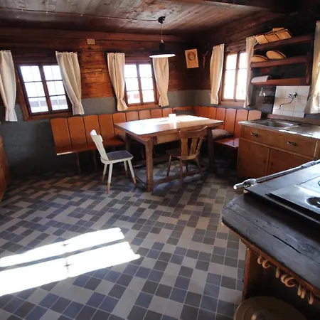Ferienhaus Goass'n Alm Zillertal Hippach